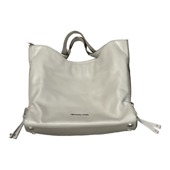 Michael Kors Grey Leather Handbag. - Picture 5 of 11